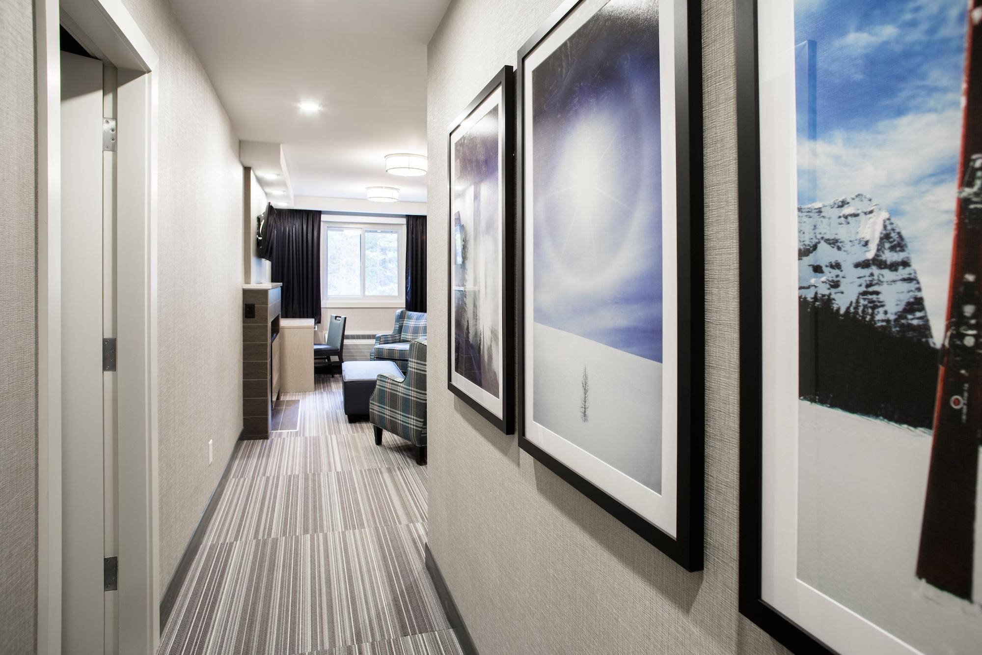 เมาน์เท็นเนียร์ ลอดจ์ Hotel เลคหลุยส์ ภายนอก รูปภาพ